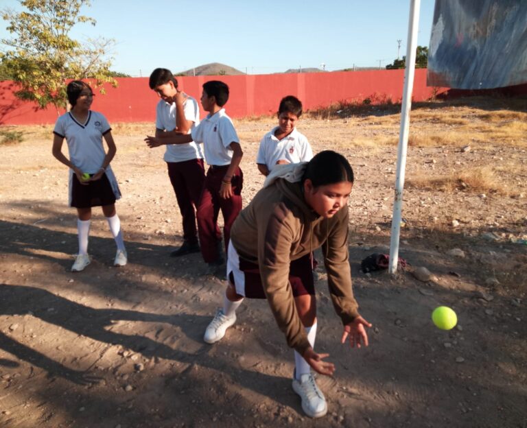 Completan primeros entrenamientos oficiales de beisbol 5, en la zona rural